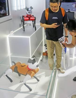 Unitree Robot at Fashionweek in Shanghai A Unitree robot dog and a model walk on the runway during Fashion Week in Shanghai, China, on October 27, 2024. Shanghai China  Copyright: xCFOTOx originalFilename: cfoto-unitreer241029_npsSx.jpg