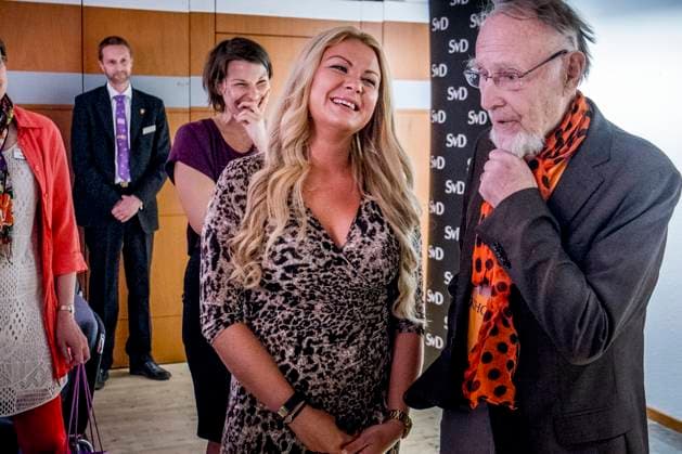 STOCKHOLM 2014-05-26 Ikea:s grundare Ingvar Kamprad (th) tog emot priset som Alla tiders entreprenör (priset framröstat av SvD:s läsare) vid UF-galan i Stockholm pa mandagen. Ida Backlund (tv), grundare och vd för Rapunzel of Sweden tilldelades det nyinstiftade priset Svd Affärsbragd. STOCKHOLM SVERIGE x30142x  Copyright: xTomasxOneborgx xSvDx xTTx UF-GALAN