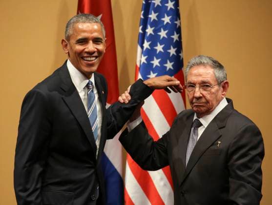 21 de marzo de 2016 La Habana Cuba El presidente de los Estados Unidos Barack Obama llega hasta el Palacio de la Revolucion para entregar una ofrenda floral en el monumento a Jose Marti y luego reunirse con el Presidente Raul Castro. Foto: Dennis M. Rivera Pichardo Especial El Nuevo Dia La Habana La Habana Puerto Rico EDITORIAL USE ONLY *** March 21, 2016 Havana Cuba U.S. President Barack Obama arrives at the Palace of the Revolution to deliver a wreath at the monument to Jose Marti and then meet with President Raul Castro Photo Dennis M Rivera Pichardo Special El Nuevo Dia Havana Havana Havana Puerto Rico EDITORIAL USE ONLY  Copyright: xGDA ElxNuevoxDia PuertoxRicox-xTodosxlosxderechosxreservados.xProhibidoxelxusoxoxreproducci&oacute;nxdexestaximagenxenxPuertoxRicox DennisxM.xRiveraxPichardox prelnuevodiapic073484