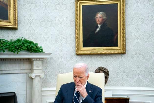 News Themen der Woche KW44 President Joe Biden looks on during a meeting with President of Cyprus Nikos Christodoulides in the Oval Office of the White House in Washington, DC on Wednesday, October 30, 2024.  WAP20241030307 BONNIExCASH