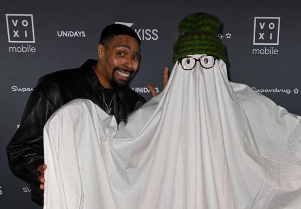 Entertainment Themen der Woche KW44 Entertainment Bilder des Tages Celebrities arrive at the VOXI Presents KISS Haunted House Party in London Featuring: Jordan Banjo, Perri Kiely Where: London, United Kingdom When: 30 Oct 2024 Credit: Cover Images EDITORIAL USE ONLY. NOT FOR USE BY NEWSPAPERS BASED IN THE UK. Copyright: xx coverimg54263365