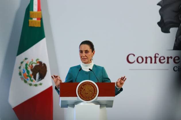MexicoÃ¢â‚¬â ¢s President, Claudia Sheinbaum Pardo, speaking about about the statement by the United States ambassador to Mexico, Ken Salazar, on the arrest of drug lord Ismael El Mayo Zambada at National Palace. on October 30, 2024 in Mexico City, Mexico. Mexico City Mexico - ZUMAe321 20241030_zia_e321_016 Copyright: xCarlosxSantiagox