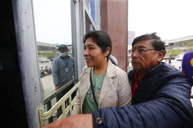 ElComercioPeru Congresista y Ex primer ministro Betssy Chavez llega a la fiscalía en l avenida abancay. LIMA PERU EDITORIAL USE ONLY