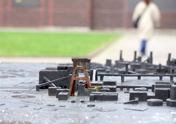 31.10.2024, Deutschland, NRW, Industriekultur, Miniaturdarstellung der Zeche Zollverein in Essen, Miniatur, Deutschland *** 31 10 2024, Germany, NRW, industrial heritage, miniature representation of the Zollverein Coal Mine Industrial Complex in Essen, miniature, Germany Copyright: xD.xKerlekin SnowfieldxPhotographyx SF311024ZollvereinD2