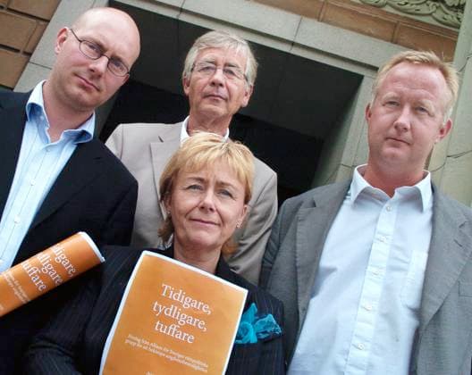 STOCKHOLM 20050826 Allians för Sveriges rättspolitiska arbetsgrupp. Beatrice Ask ( m) bakom henne fran vänster: Johan Linander (c), Peter Althin (kd) och ordförande i gruppen Johan Pehrson (fp) Foto Björn Larsson Ask SvD SCANPIX code 30092 ***OUT DN (även arkiv)*** STOCKHOLM SVERIGE x30092x *** STOCKHOLM 20050826 Alliance for Swedens legal policy working group Beatrice Ask m behind her from left Johan Linander c , Peter Althin kd and chairman of the group Johan Pehrson fp Photo Björn Larsson Ask SvD SCANPIX code 30092 OUT DN also archive STOCKHOLM SWEDEN x30092x  Copyright: xBjörnxLarssonxAskx SvDx xTTx 30092