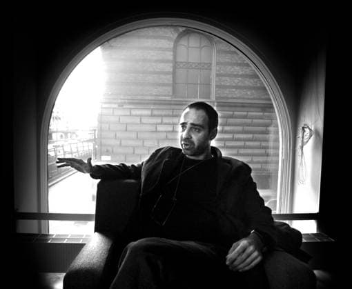STOCKHOLM 20030424 Niccolo Ammaniti, italiensk författare född i Rom 1966 har bland annat skrivit romanerna Jag är inte rädd och Langt langt härifran . Foto Jurek Holzer SvD SCANPIX Code 30072 STOCKHOLM Sverige x30072x *** STOCKHOLM 20030424 Niccolo Ammaniti, Italian author born in Rome in 1966, has written novels including I am not afraid and Far from here Photo Jurek Holzer SvD SCANPIX Code 30072 STOCKHOLM Sweden x30072x  Copyright: xJurekxHolzerx xSvDx xTTx NICCOLO AMMANITI