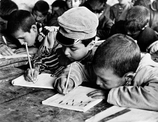 Boys studding in school, Afghanistan Copyright: xTxSatyan DinodiaxPhotox