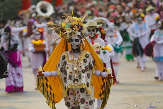 Participants taking part during the 2024 Annual Day of the Dead Mega Parade at Reforma Avenue with a route from Chapultepec to the main square Zocalo as part of Mexican Dia de Muertos celebrations. on November 2, 2024 in Mexico City, Mexico. Mexico City Mexico - ZUMAe321 20241102_zia_e321_031 Copyright: xIanxRoblesx