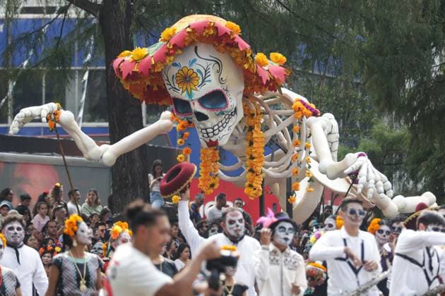(241103) -- MEXICO CITY, Nov. 3, 2024 -- An art installation is pictured during the Day of the Dead Parade in downtown Mexico City, capital of Mexico, on Nov. 2, 2024. (Photo by Xinhua) MEXICO-MEXICO CITY-DAY OF THE DEAD-PARADE FranciscoxCanedo 