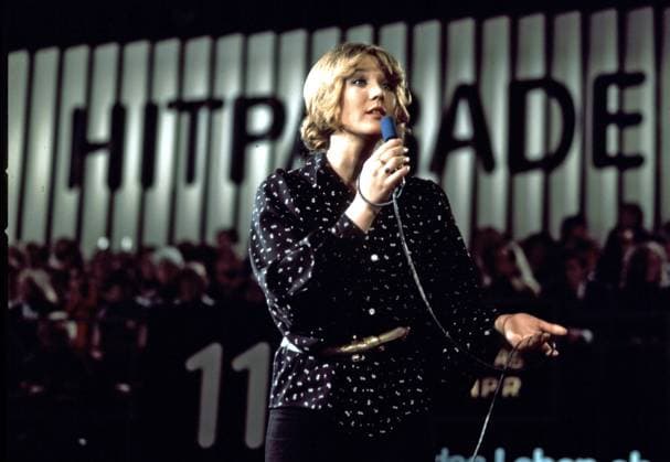ARCHIV: Juliane Werding Sängerin Juliane Werding , 2001 ARCHIVAUFNAHME, Datum geschätzt 20241103JWM0084 *** ARCHIVE Juliane Werding Singer Juliane Werding , 2001 ARCHIVE ACQUISITION, date estimated 20241103JWM0084