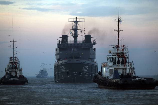 News Themen der Woche KW45 News Bilder des Tages November 4, 2024, Anzali Port, Gilan, Iran: An Azerbaijani Navy ship (G129) arrives at Anzali port to participate in a sea maneuver between Iran and Azerbaijan in the Caspian Sea. Anzali Port Iran - ZUMAi98_ 20241104_zih_i98_025 Copyright: xIranianxArmyxOfficex