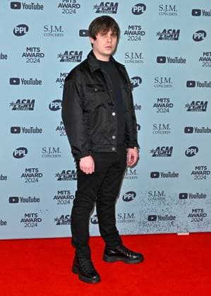 Music Industry Trusts Awards in London Jake Bugg attends the Music Industry Trusts Awards 2024 (MITS Award 2024) at the Grosvenor House Hotel in London, England. UK. Monday 4th November 2024 - Copyright: xJamesxWarrenx adsj7042