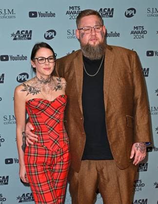 Music Industry Trusts Awards in London Zoe Beardsal and Rag n Bone Man attends the Music Industry Trusts Awards 2024 (MITS Award 2024) at the Grosvenor House Hotel in London, England. UK. Monday 4th November 2024 - Copyright: xJamesxWarrenx adsj7026