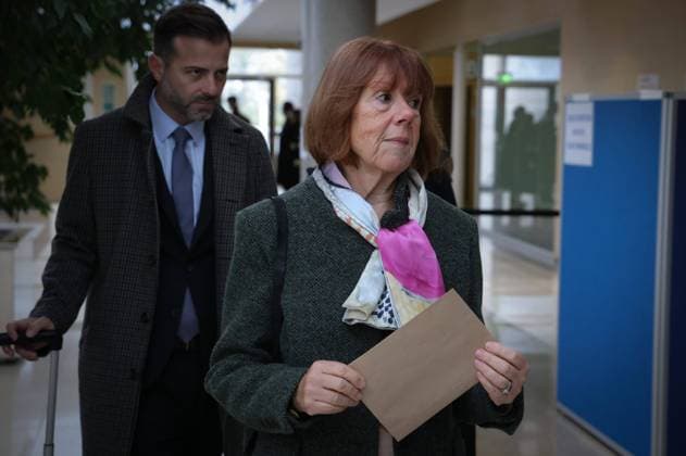 News Themen der Woche KW45 News Bilder des Tages Proces Pelicot rapes of Mazan PHOTOPQR LA PROVENCE REY Jerome Avignon 05 11 2024 Avignon Cour criminelle de Vaucluse Proces des viols de Mazan Gisele Pelicot victime et ses avocats Stephane Babonneau et Antoine Camus Mass rape trial Dominique Pelicot s trial in nearby Avignon Nov 05, 2024 Avignon Vaucluse France  Copyright: xPHOTOPQR LAxPROVENCE MAXPPPxREYxJeromex 20241105PVL8637 20241105PVL8637