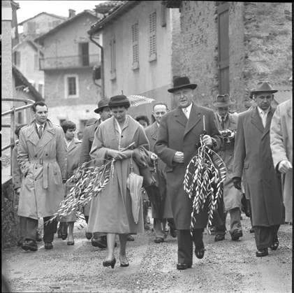 RECORD DATE NOT STATED German Federal Chancellor Adenauer and daughter Ria in Porza. German Federal Chancellor Adenauer and daughter Ria in Porza 1956. Copyright: 1032_05_RDB00321086