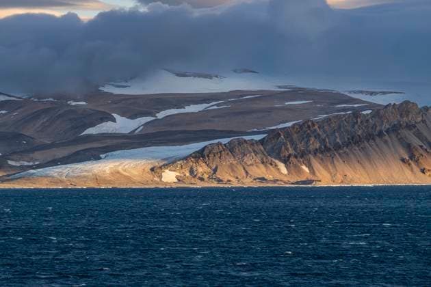 Creative Highlights World Sunrise over Coburg island, Nunavut, Canadian Arctic, Canada, North America Copyright: MichaelxRunkel 1184-13314