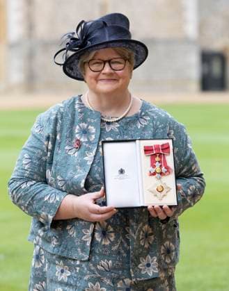 . 06 11 2024. Windsor , United Kingdom. Dame Therese Coffey with her dame hood after an Investiture at Windsor Castle, United Kingdom.  xStephenxLockx xi-Imagesx IIM-25566-0011