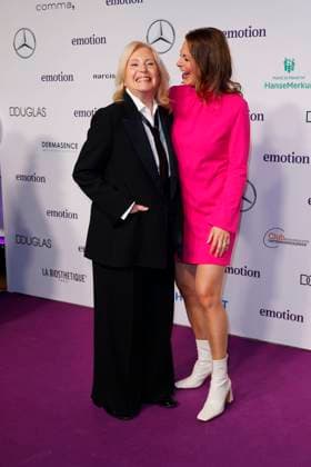 Maren Kroymann und Anja Reschke bei der Verleihung vom Emotion Award am 6.11.2024 in Hamburg Emotion Award 2024 in Hamburg