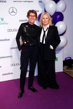 Bettina Boettinger und Maren Kroymann bei der Verleihung vom Emotion Award am 6.11.2024 in Hamburg Emotion Award 2024 in Hamburg