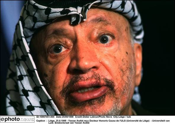 Archivbilder der Woche KW48 Liège, 25.9.1998 - Yasser Arafat reçu Docteur Honoris Causa de l ULG (Université de Liège) - Universiteit van Luik: Eredoctoraat van Yasser Arafat Liège luik  Copyright: xDidierxLebrunx
