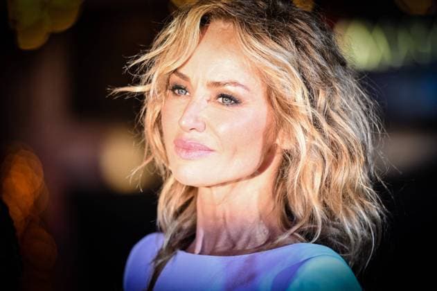Entertainment Themen der Woche KW45 Entertainment Bilder des Tages VIPs At BHV Marais Christmas Window Lighting - Paris Portrait of Adriana Karembeu, Slovakian model and actress during the inauguration of the Christmas window displays and illumination of the facade at BHV rue de Rivoli in Paris on November 6, 2024. Photo by Tomas Stevens ABACAPRESS.COM Paris France  Copyright: xStevensxTomas ABACAx
