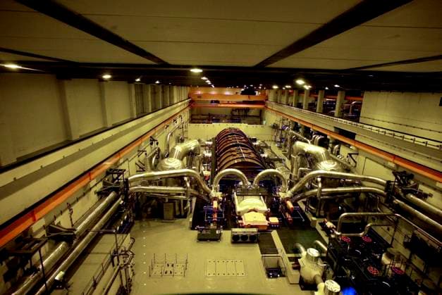 ARCHIVE 030723 Turbine hall Forsmark nuclear power plant ÖSTHAMMAR SWEDEN DIS EBF x895x  Copyright: xRogerxSchederinx FORSMARKS KÄRNKRAFTVERK