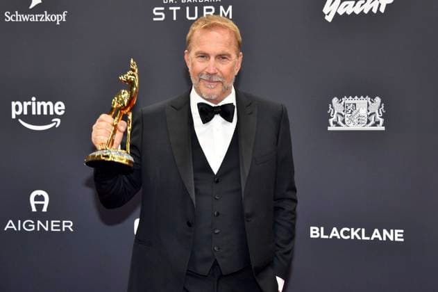 Bilder des Jahres 2024, Entertainment 11 November Entertainment Themen der Woche KW45 Entertainment Bilder des Tages Kevin Costner bei der 76. Bambi-Verleihung 2024 in den Bavaria Filmstudios. München, 07.11.2024 *** Kevin Costner at the 76 Bambi Awards 2024 in the Bavaria Filmstudios Munich, 07 11 2024 Foto:xS.xSpöttelx xFuturexImagex bambi2024_0466