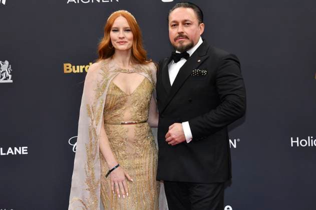 Barbara Meier mit Ehemann Klemens Hallmann bei der 76. Bambi-Verleihung 2024 in den Bavaria Filmstudios. München, 07.11.2024 *** Barbara Meier with husband Klemens Hallmann at the 76 Bambi Awards 2024 at the Bavaria Film Studios in Munich, 07 11 2024 Foto:xS.xSpöttelx xFuturexImagex bambi2024_9362