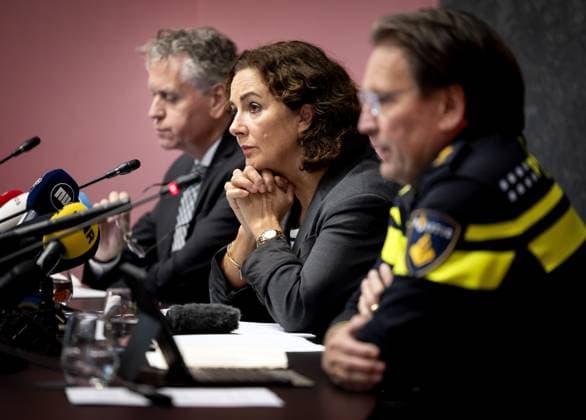 AMSTERDAM - Chief Public Prosecutor Reno de Beukelaer, Mayor Femke Halsema and police chief of the Amsterdam-Amstelland unit Peter Holla update the press on the various incidents in recent days surrounding Ajax s soccer match against Maccabi Tel Aviv, directed against Maccabi Tel Aviv supporters. ANP KOEN VAN WEEL netherlands out - belgium out  Copyright: xx x512980916x originalFilename: 512980916.jpg