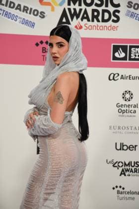 Photocall of Los40 Music Awards in Barcelona The singer Naiara during the photocall of Los40 Music Awards, on November 8, 2024, in Barcelona, Catalunya Spain This year are a completely different awards, as they will be in solidarity with those affected by the cold drop All those who want to participate, can make donations in the form of solidarity tickets, the zero row, with a price of 5 euros each and LOS40 will buy the first 40 000 tickets worth 200 000 euros 08 NOVEMBER 2024 LOS 40 MUSIC AWARDS INFLUENCERS SINGERS CATALONIA Barcelona Catalunya Barcelona Catalunya Catalunya Espana  Copyright: xAlbertoxParedesx 6330069
