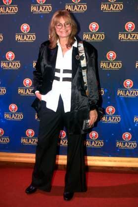 Maren Gilzer bei der Gala-Premiere der Palazzo Dinner Show im Spiegelpalast. Berlin, 09.11.2024 Foto:xM.xWehnertx xFuturexImagex dinnershow_4135