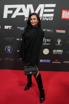 Fame Fighting 2 mit Influencern & Reality-Stars. Melissa Damilia beim Fame Fighting 2 am 09.11.2024 auf dem roten Teppich im Maritim Hotel Bonn. Bonn Maritim Hotel Bonn Nordrhein-Westfalen