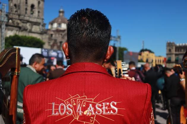 Hundred of mariachis taking part during the Mariachi World Record as part of the closing of the First World Mariachi Congress. 1,122 Mariachis break Guinness World Record by performing the popular Mexican song Ã¢â‚¬oeCielito LindoÃ¢â‚¬Â at the same time at main square Zocalo. on November 10, 2024 in Mexico City, Mexico. Mexico City Mexico - ZUMAe321 20241110_zia_e321_022 Copyright: xCarlosxSantiagox