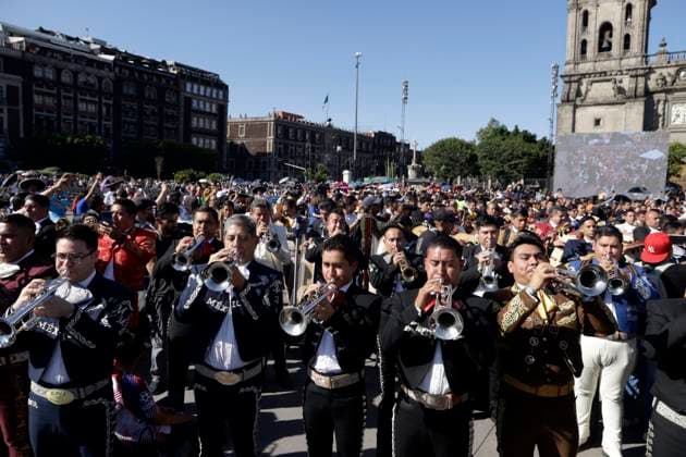Hundred of mariachis taking part during the Mariachi World Record as part of the closing of the First World Mariachi Congress. 1,122 Mariachis break Guinness World Record by performing the popular Mexican song Ã¢â‚¬oeCielito LindoÃ¢â‚¬Â at the same time at main square Zocalo. on November 10, 2024 in Mexico City, Mexico. Mexico City Mexico - ZUMAe321 20241110_zia_e321_037 Copyright: xuisxBarronx
