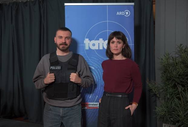 Entertainment Themen der Woche KW46 Entertainment Bilder des Tages Deutschland, Frankfurt, 11.11.2024 Das neue Ermittlerteam Tatort-Frankfurt Foto: Melika Foroutan (als Maryam Azadi) und Edin Hasanovic (als Hamza Kulina) Das neue Ermittlerteam Tatort-Frankfurt *** Germany, Frankfurt, 11 11 2024 The new investigative team Tatort Frankfurt Photo Melika Foroutan as Maryam Azadi and Edin Hasanovic as Hamza Kulina The new investigative team Tatort Frankfurt
