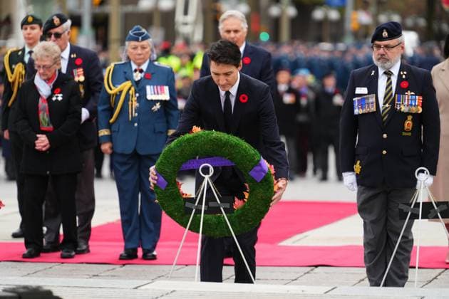 November 11, 2024, Ottawa, On, CAN: Prime Minister Justin Trudeau places a wreath as dignitaries look on at a Remembrance Day ceremony at the National War Memorial in Ottawa on Monday, Nov. 11, 2024. Ottawa CAN  - ZUMAc35_ 20241111_zaf_c35_022 Copyright: xSeanxKilpatrickx