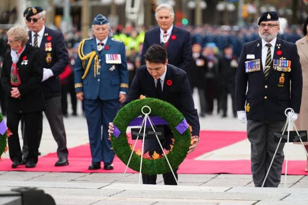 November 11, 2024, Ottawa, On, CAN: Prime Minister Justin Trudeau places a wreath as dignitaries look on at a Remembrance Day ceremony at the National War Memorial in Ottawa on Monday, Nov. 11, 2024. Ottawa CAN  - ZUMAc35_ 20241111_zaf_c35_023 Copyright: xSeanxKilpatrickx