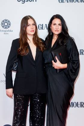 Award - Glamour Women of the Year Award 2024 Shirin Barati-Novbari und Minu Barati beim Glamour Women of the Year Award 2024 im Fotografiska am 12.11.2024 in Berlin. Copyright: xEventpressxKochanx