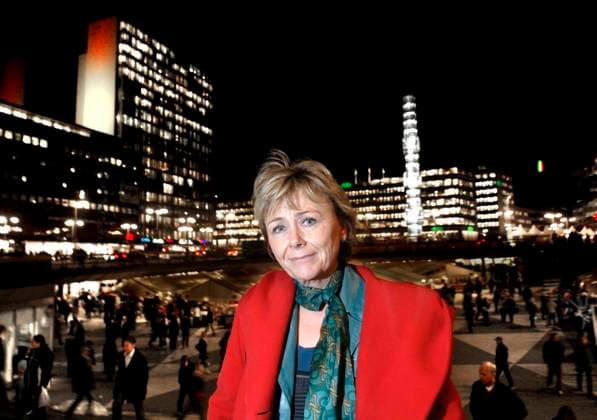 STOCKHOLM 2006-12-20 Beatrice Ask, justitieminister med Sergels torg i bakgrunden. STOCKHOLM SVERIGE x30142x *** STOCKHOLM 2006 12 20 Beatrice Ask, Minister of Justice with Sergels torg in the background STOCKHOLM SWEDEN x30142x  Copyright: xTomasxOneborgx xSvDx xTTx BEATRICE ASK