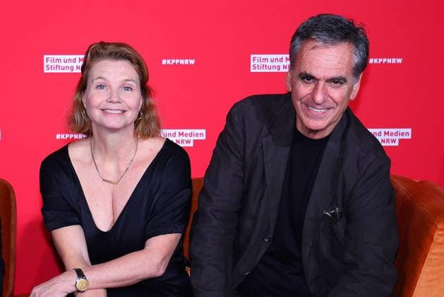 Entertainment Themen der Woche KW46 Entertainment Bilder des Tages Annette Frier und ihr Ehemann Johannes Wuensche beim Kinoprogrammpreis NRW am 13.11.2024 in Koeln Kinoprogrammpreis NRW 2024 in Koeln *** Annette Frier and her husband Johannes Wuensche at the NRW Cinema Program Award on 13 11 2024 in Cologne NRW Cinema Program Award 2024 in Cologne 