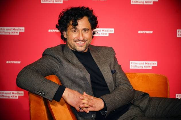 Serkan Kaya bei der 34. Verleihung der Kinoprogrammpreise NRW der Film- und Medienstiftung NRW in der olkenburg. Köln, 13.11.2024