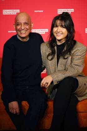 Ali Samadi mit Tochter Roxana Samadi bei der 34. Verleihung der Kinoprogrammpreise NRW der Film- und Medienstiftung NRW in der olkenburg. Köln, 13.11.2024