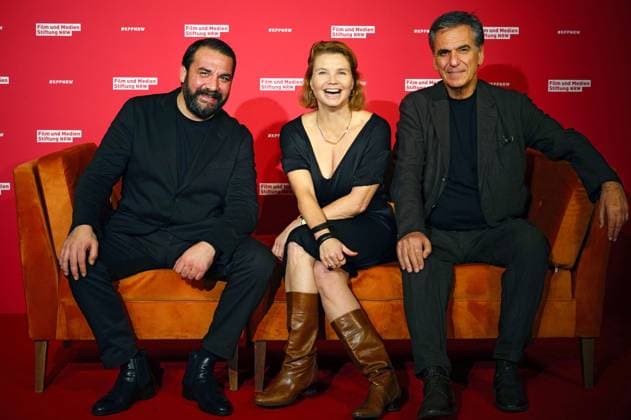 Sahin Eryilmaz, Annette Frier und Johannes Wünsche bei der 34. Verleihung der Kinoprogrammpreise NRW der Film- und Medienstiftung NRW in der olkenburg. Köln, 13.11.2024