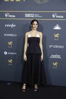 Photocall prior to the gala of the Ondas Awards 2024 Actress Macarena García during the photocall prior to the gala of the Ondas Awards at the Liceu, on November 14, 2024, in Barcelona, Catalonia Spain The Ondas Awards, created in 1945, are awarded annually by the Promotora de Informaciones S A Grupo PRISA through Radio Barcelona of Cadena SER, with the aim of rewarding the quality and popularity of productions, as well as professional careers in radio, television, music and radio advertising 14 NOVEMBER 2024 ONDAS AWARDS PHOTOCALL POSED FAMOSOSOS PREMIOS RADIO TELEVISIÓN Kike Rincó Barcelona Catalunya Catalunya Barcelona Catalunya Espana Copyright: xKikexRinconx 6341370
