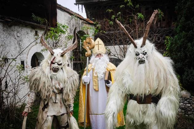 12.11.2024, Geretsberg, AUT, Unterwegs in Oberösterreich, Feature, Symbolbild, Verschiedene Themenbilder, Themenbild, Brauchtum, Shooting, Nikolaus, Krampus, im Bild Nikolaus, Krampus, Percht, Brauchtum, Feature, Freisteller, Shooting, Verschiedene Ansichten, *** 12 11 2024, Geretsberg, AUT, On the road in Upper Austria, Feature, Symbol image, Various theme images, Theme image, Customs, Shooting, St. Nicholas, Krampus, in the picture St. Nicholas, Krampus, Percht, Customs, Feature, Crop, Shooting, Various views,