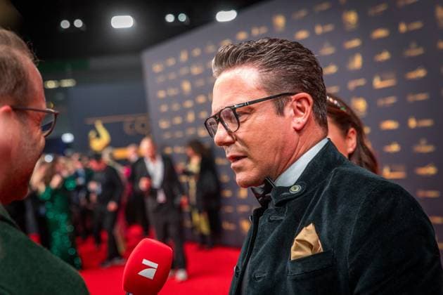 30. Verleihung der Goldenen Henne in Leipzig. Der MDR (Mitteldeutsche Rundfunk) produziert in Zusammenarbeit mit Super Illu den größten Publikumspreis in Ostddeutschland. Hier der Volksmusik Sänger und Moderator Stefan Mross Goldene Henne 2024