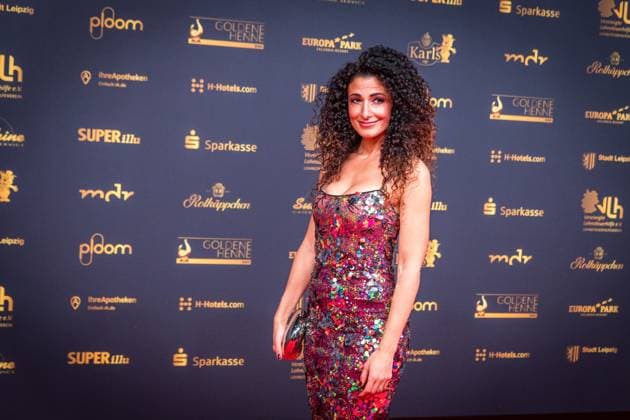 30. Verleihung der Goldenen Henne in Leipzig. Der MDR (Mitteldeutsche Rundfunk) produziert in Zusammenarbeit mit Super Illu den größten Publikumspreis in Ostddeutschland. Hier die TV Moderatorin Marwa Eldesouki (Brisant, MDR, ARD, Das Erste) Goldene Henne 2024