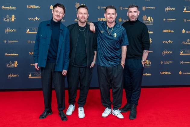 Leipzig - 30. Goldene Henne Preisverleihung in der Messe Leipzig 15.11.2024 Leipzig, Messe Im Foto: Band Revolverheld Am Freitagabend findet die Verleihung Goldene Henne 2024, gemeinsam veranstaltet von SuperIllu und MDR-Fernsehen, wieder in Leipzig statt. Deutschlands größter Publikumspreis wird dieses Jahr zum 30. Mal vergeben. Dazu eingeladen sind zahlreiche regionale, nationale und internationale Stars. Die Preisverleihung findet in der Messe Leipzig statt. Leipzig Messe Leipzig Sachsen Deutschland Copyright: xEHLxMedia Erik-HolmxLanghofx 20241115_goldene-henne-ehl-1_23