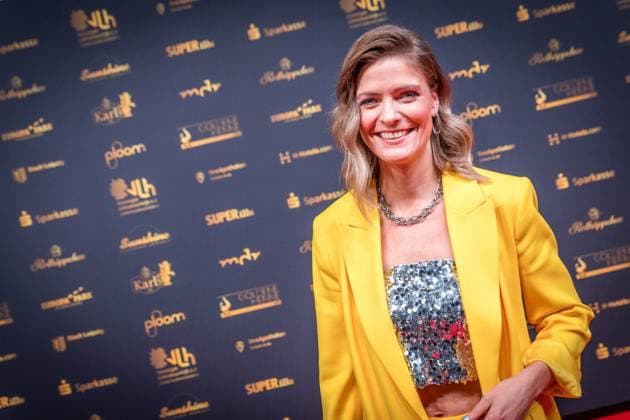 30. Verleihung der Goldenen Henne in Leipzig. Der MDR (Mitteldeutsche Rundfunk) produziert in Zusammenarbeit mit Super Illu den größten Publikumspreis in Ostddeutschland. Hier die TV Moderatorin Wiebke Binder (MDR AKtuell, ARD MIttagsmagazin, EXAKT) Goldene Henne 2024