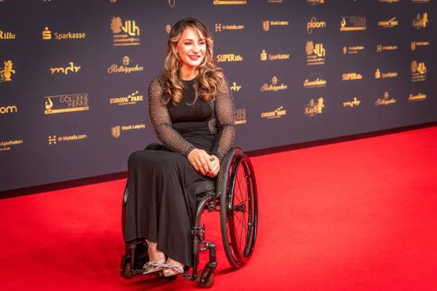30. Verleihung der Goldenen Henne in Leipzig. Der MDR (Mitteldeutsche Rundfunk) produziert in Zusammenarbeit mit Super Illu den größten Publikumspreis in Ostddeutschland. Hier die ehemalige Bahnrad Weltmeisterin Kristina Vogel Goldene Henne 2024